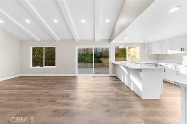 Building Photo - 596 Vista Rambla