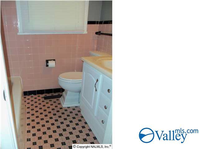 Building Photo - 408 Karter St NW