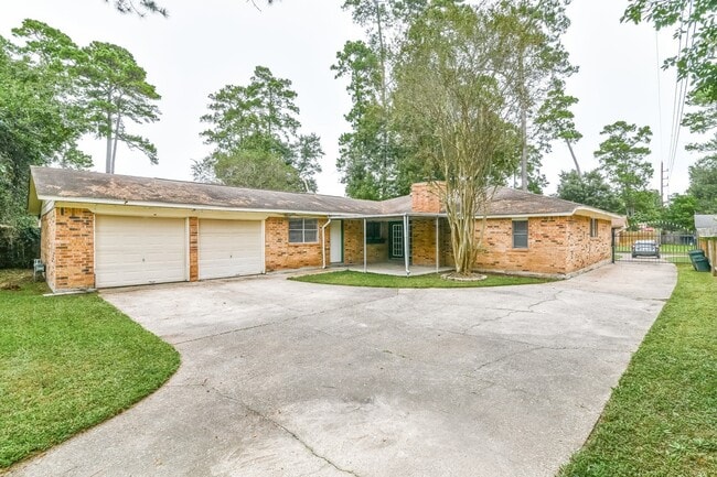 Building Photo - 17411 Glenhew Rd