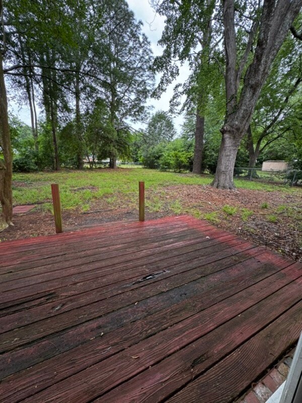 Building Photo - 2414 Slay Dr
