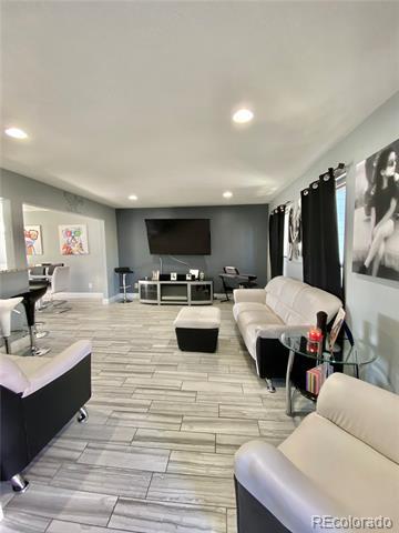 Building Photo - 2468 S Evanston St