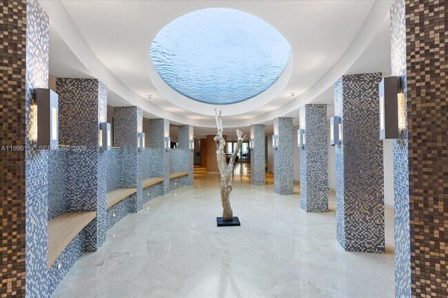 Building Photo - 900 Biscayne Blvd