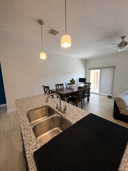 Building Photo - 6533 Toivoa Pl