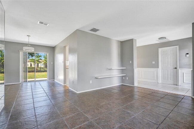 Building Photo - 111 Colyer Dr