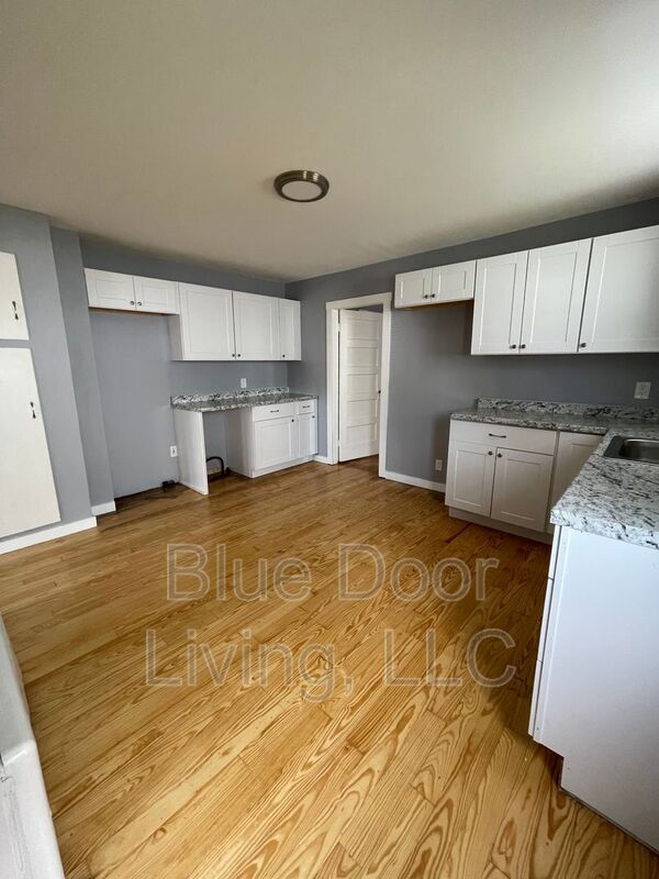 510 Montgomery St 510 Montgomery St Manchester NH 03102 Apartment