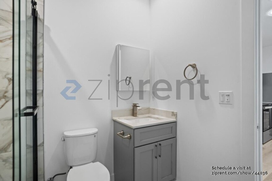 Building Photo - 1026 43rd St