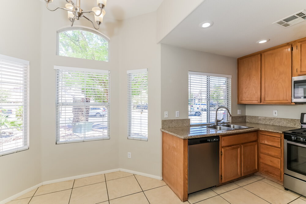 Building Photo - 2642 Ridgewater Cir