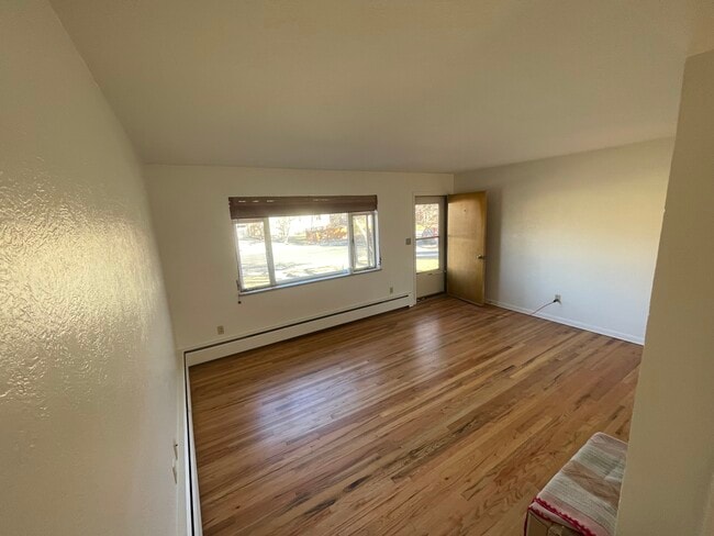 Building Photo - 3045 23rd St