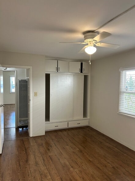 Building Photo - 4115 E Ocean Blvd