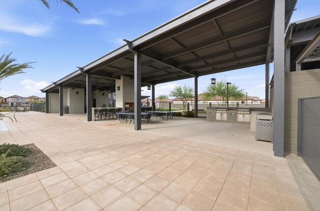 Building Photo - 3251 S Lotus