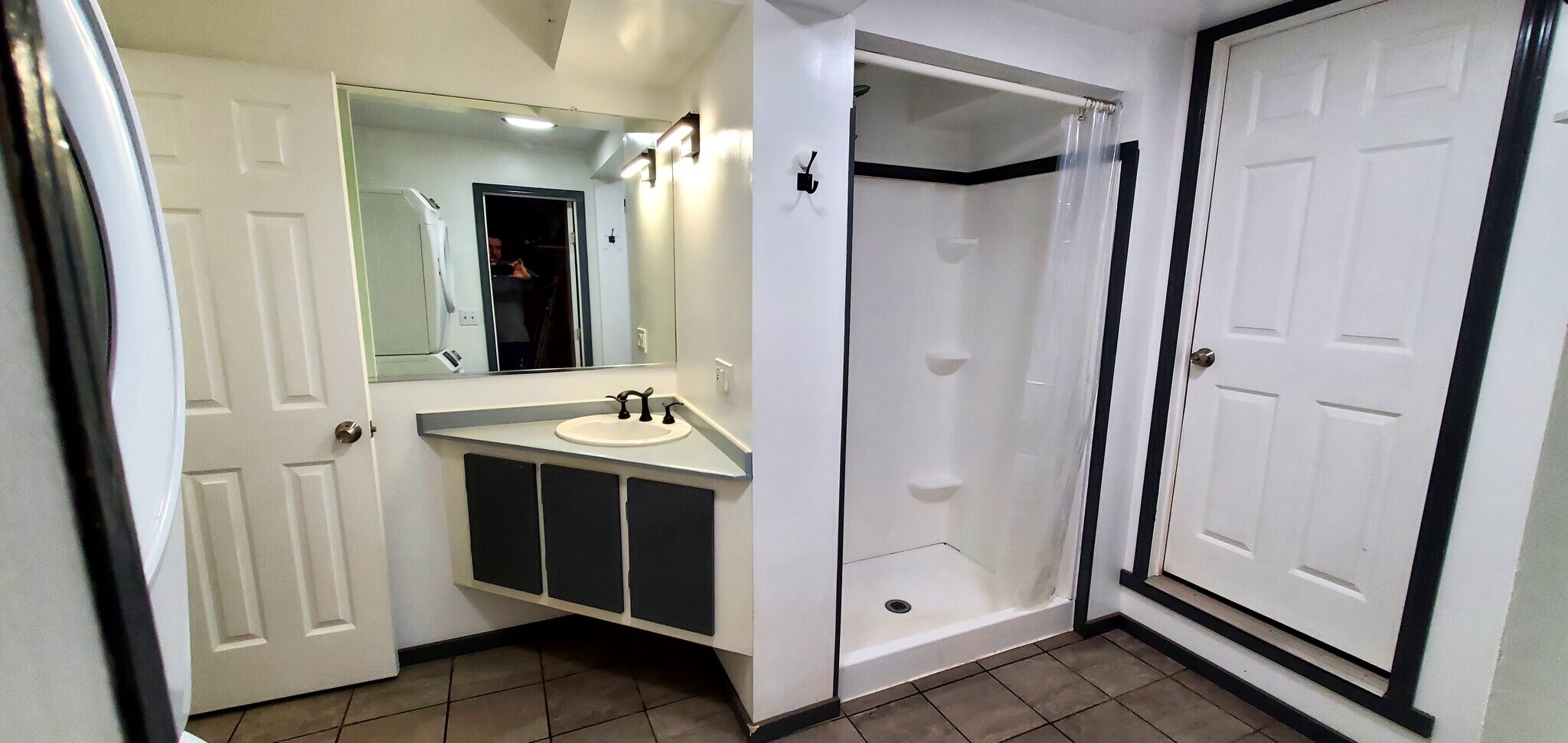 Building Photo - 787 Applewood Rd