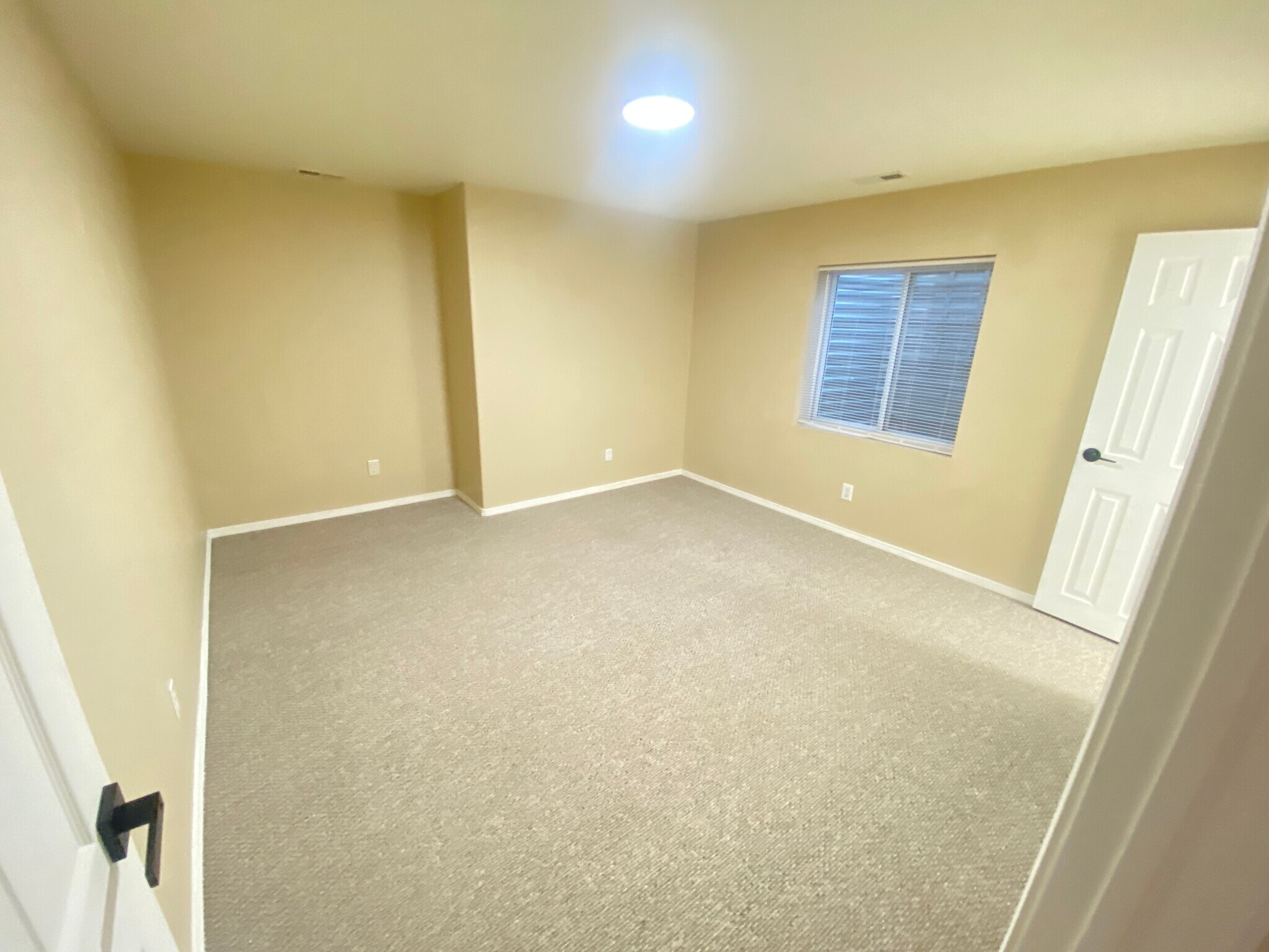 Building Photo - 1223 Gumwood Dr