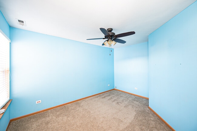 Building Photo - 511 Maggie Ln