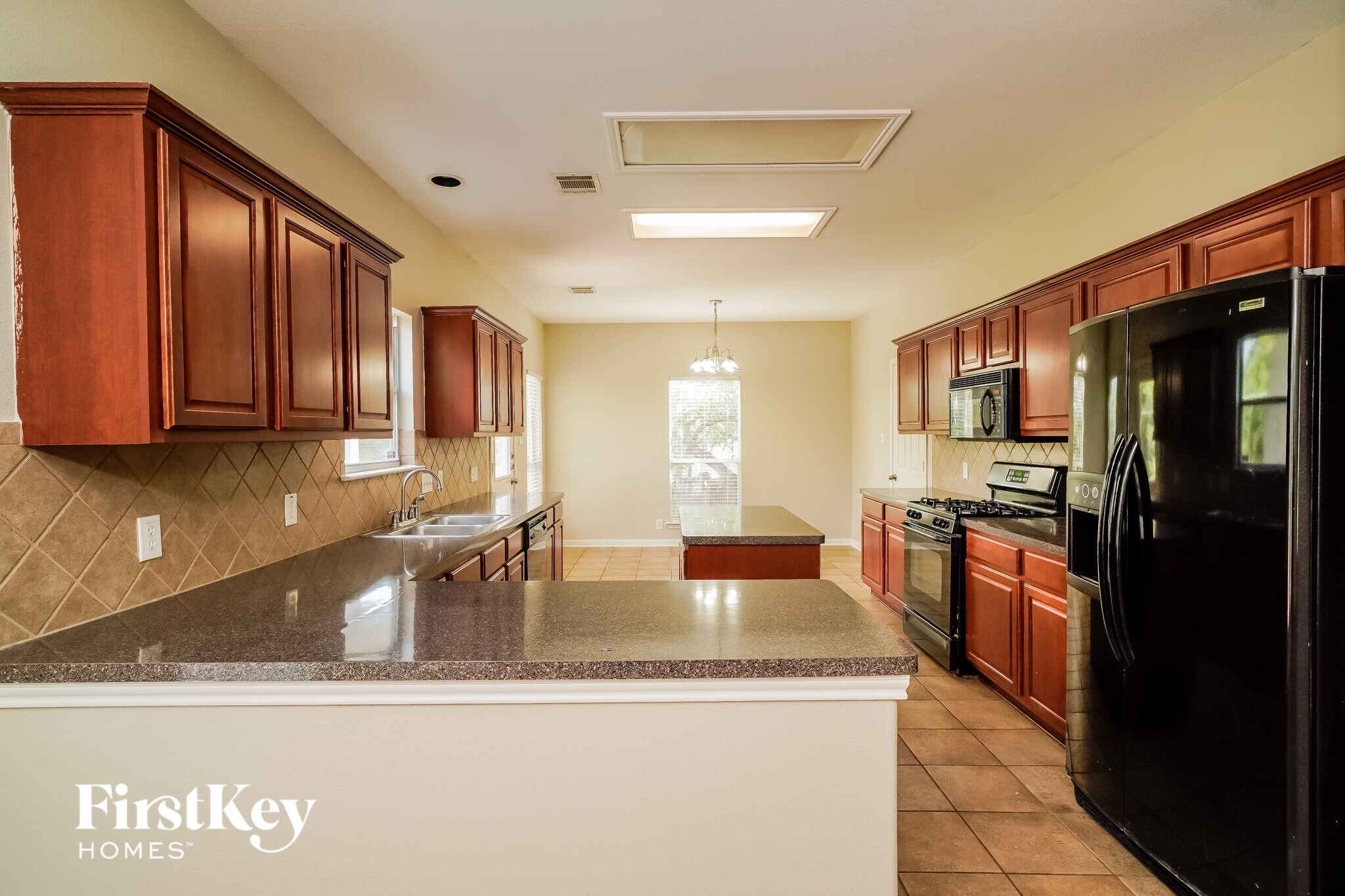 Building Photo - 502 Cattle Ranch Dr