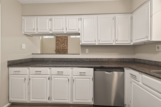 Building Photo - 12239 W Village Dr