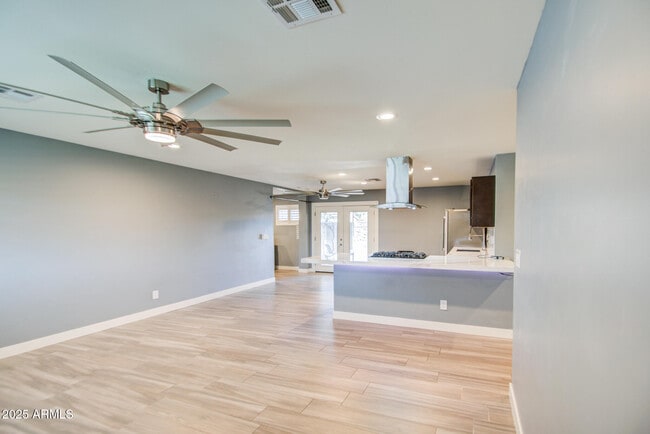 Building Photo - 3729 W Butler Dr