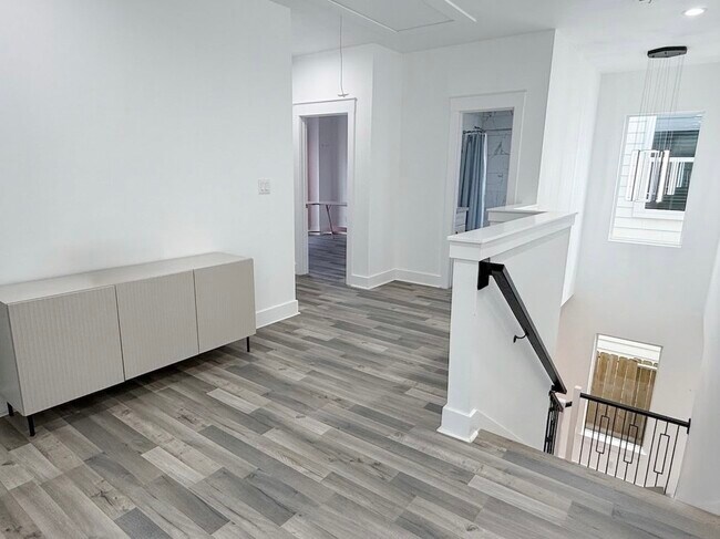 Building Photo - 2335 Paul Quinn St