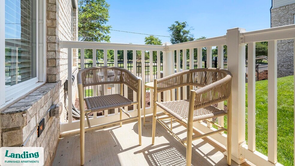 Building Photo - 404 W 26th St