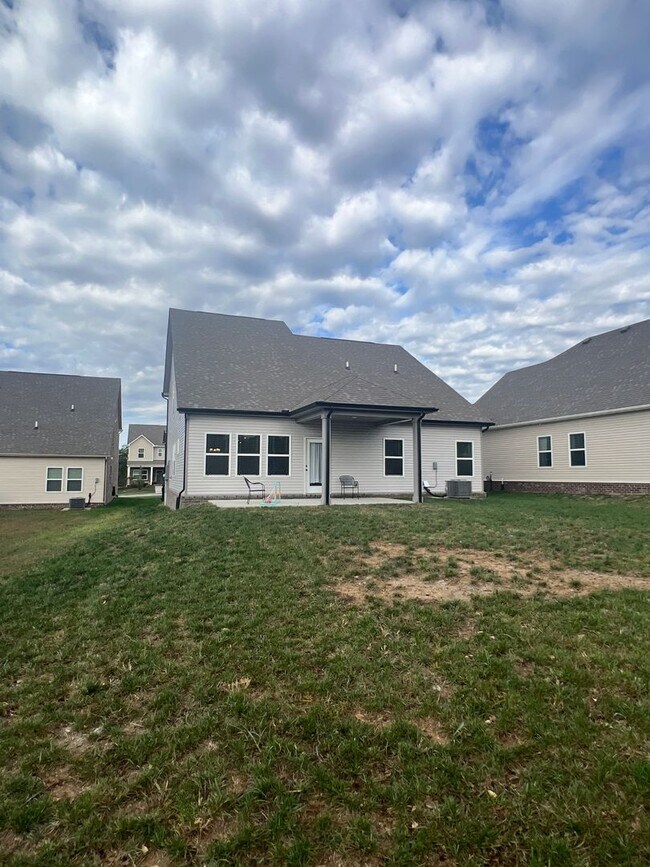 Building Photo - 312 Traywick Pl