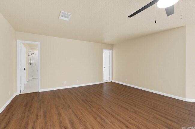 Building Photo - 10802 Winter Creek