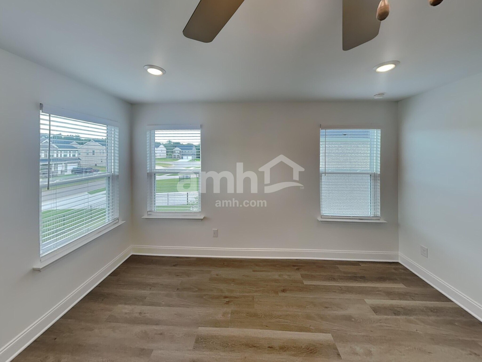 Building Photo - 208 Argea Dr