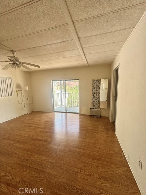 Building Photo - 2851 Rolling Hills Dr