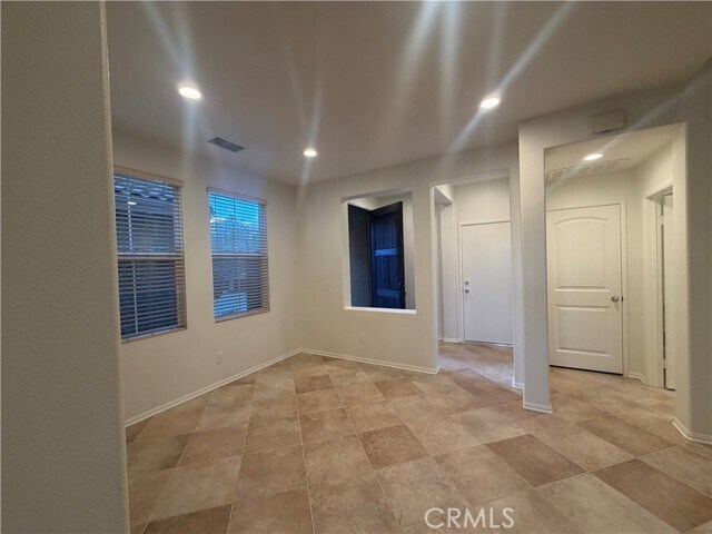 Building Photo - 3 Cheshire Ct