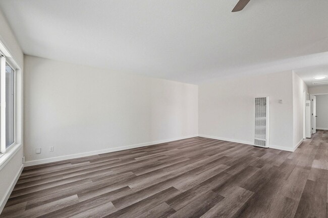 Building Photo - Recently Upgraded 3 Bedroom Home in San Jose