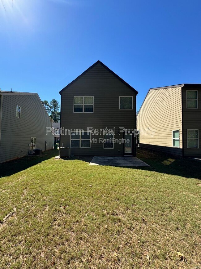 Building Photo - 3368 Pennington Dr