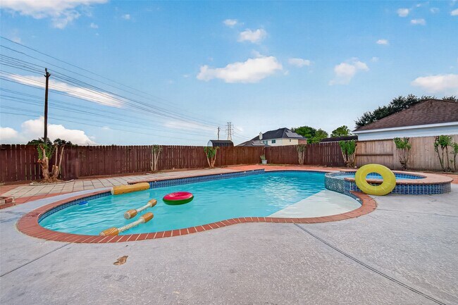 Building Photo - 14414 Ardwell Dr