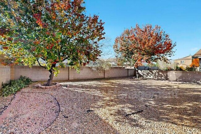 Building Photo - 6605 Ventana Hills Rd NW