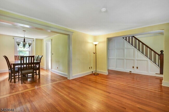 Building Photo - 509 Farview St