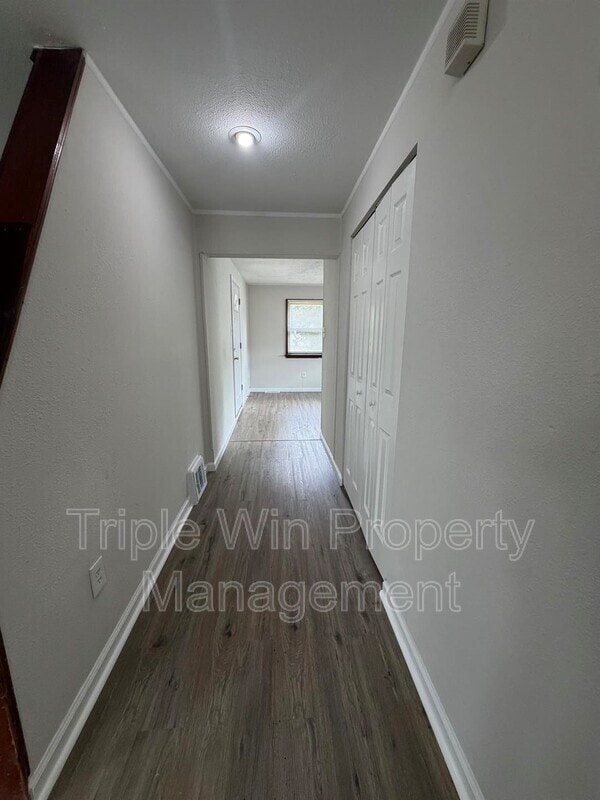 Building Photo - 10508 Druid Dr