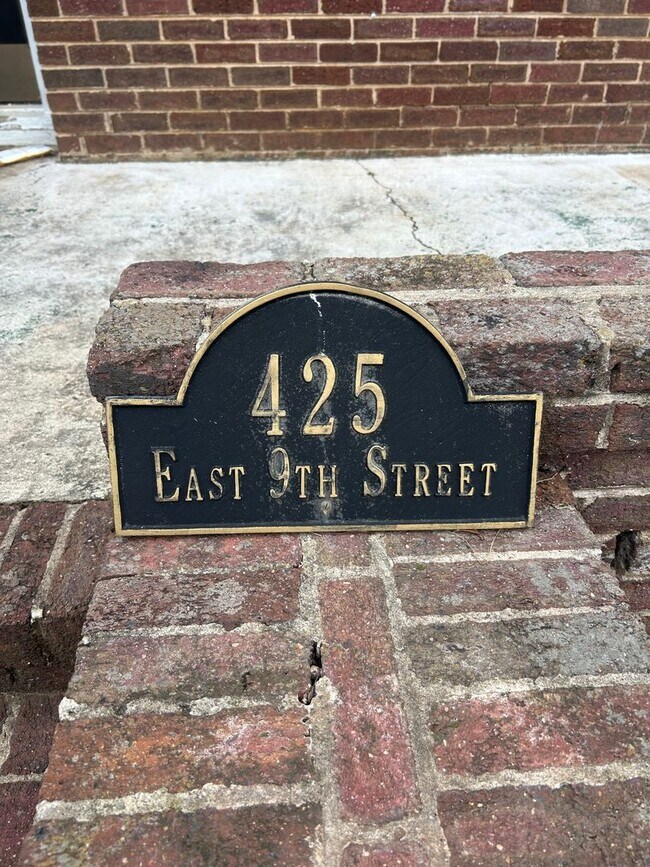 Building Photo - 3/2 House in Old East Rome $1,895