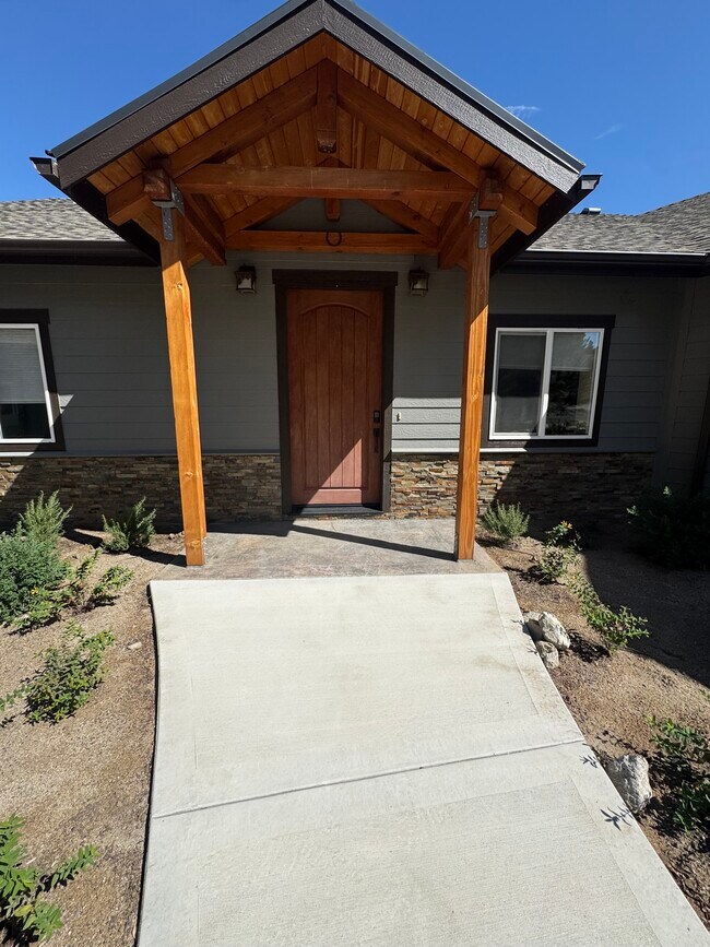 Building Photo - 536 Jackson Ranch Rd