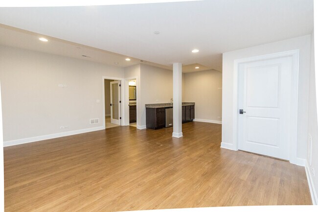 Building Photo - 10723 Clock Tower Dr