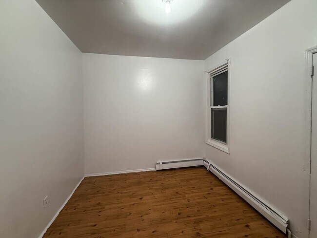 Building Photo - 720 West Side Ave