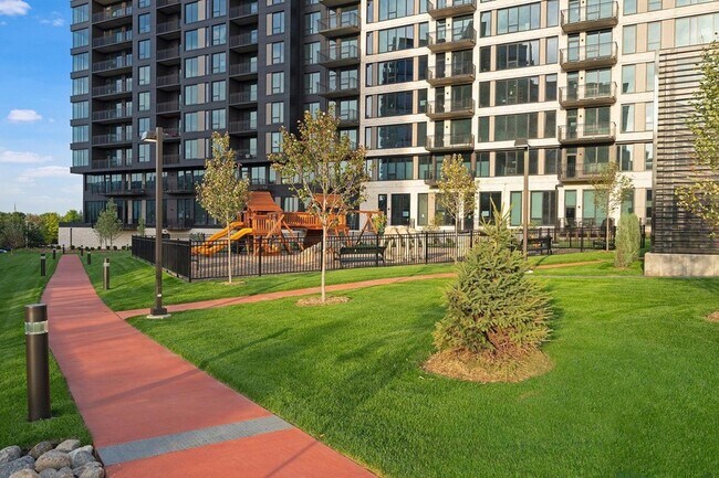 Building Photo - 1240 S 2nd St