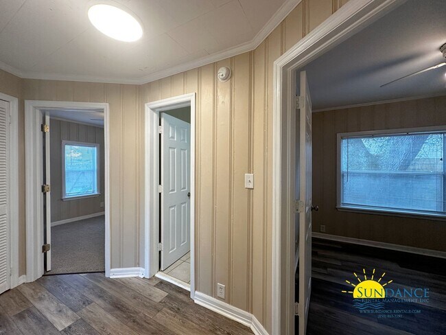 Building Photo - Beautiful 3 Bedroom Home in Fort Walton!