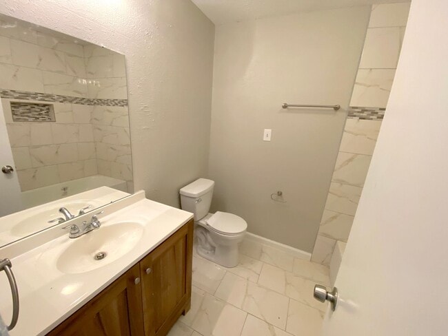 Building Photo - 6620 Westwick Dr