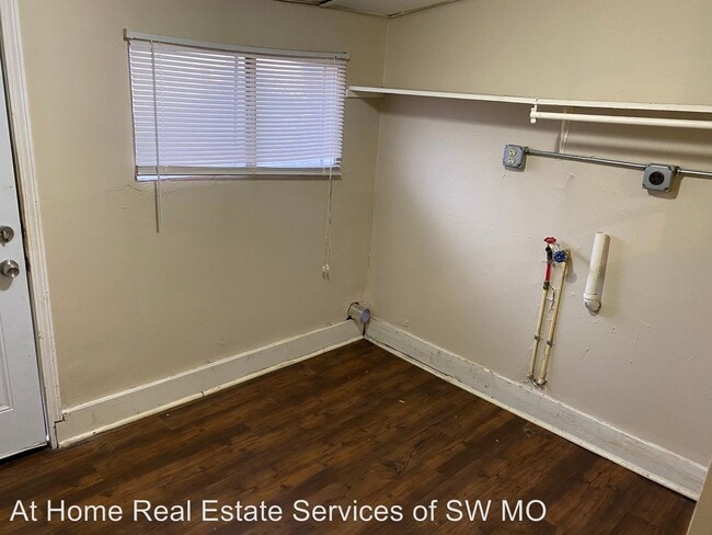 Building Photo - 612-614 S Grant Ave