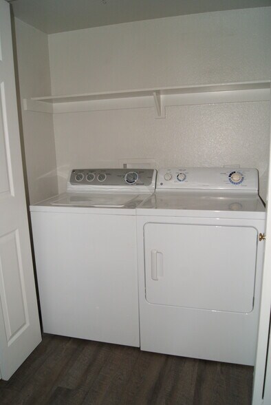 Laundry - 5950 N 78th St