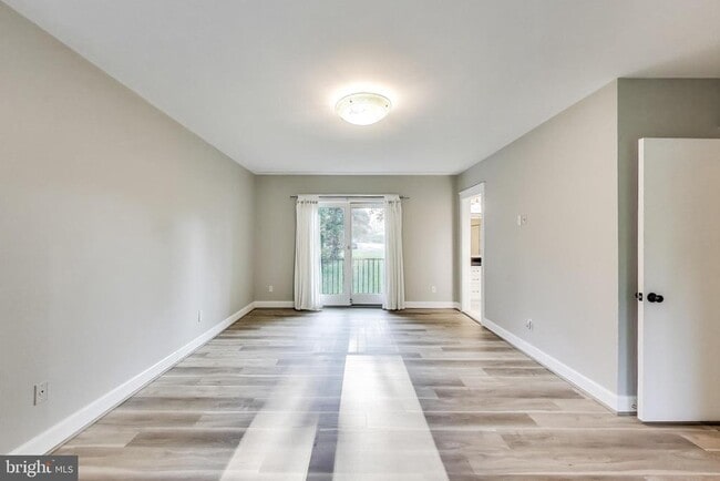 Building Photo - 1426 Carrington Ln