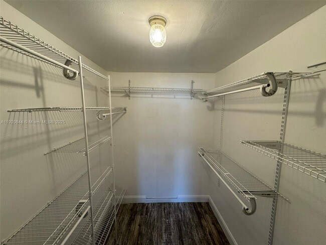 Building Photo - 3710 NW 21st St