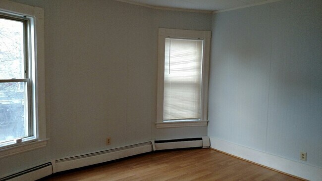 Building Photo - 599 Beech St