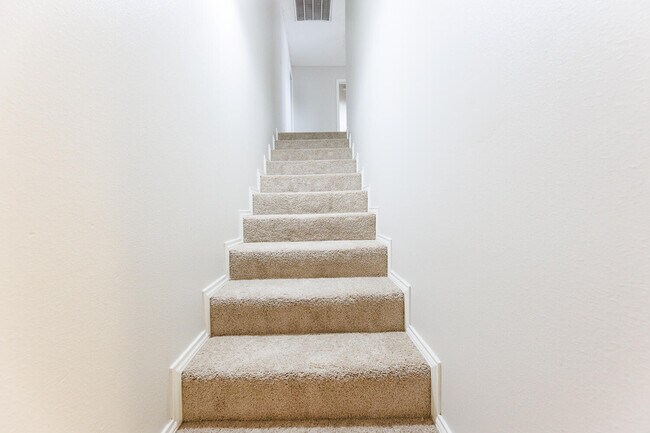 Building Photo - 3102 109th St