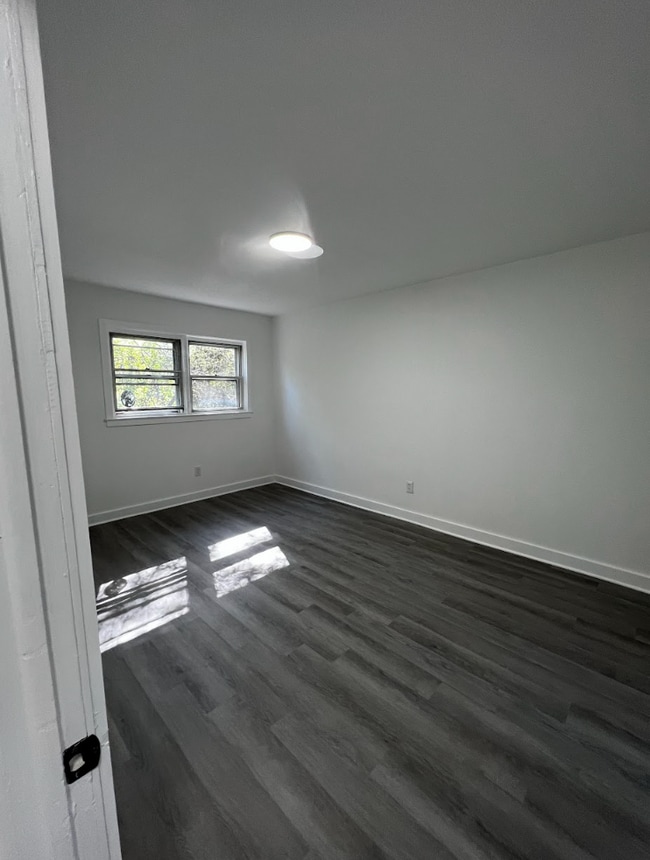 Building Photo - 1102 Ward St