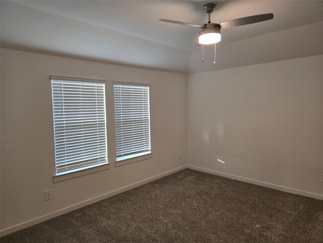 Building Photo - 31710 Carlisle Cv Ct