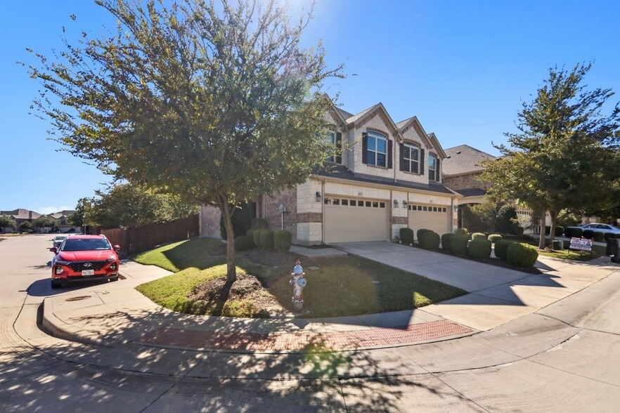 Building Photo - 875 Merino Drive