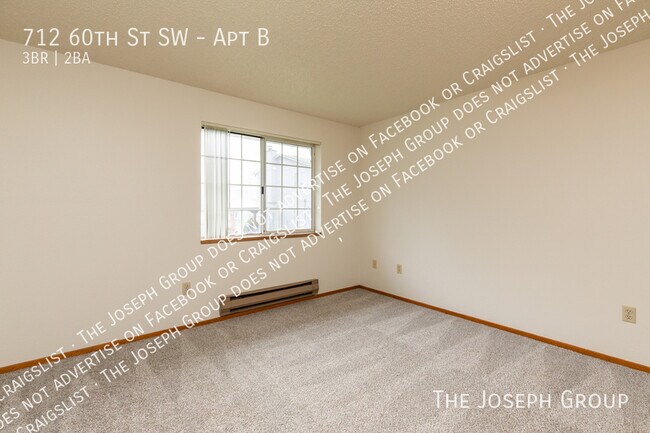 Building Photo - 712 60th St SW